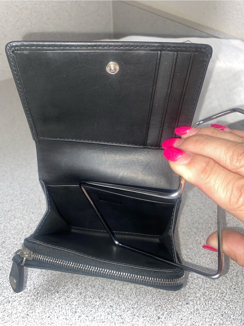 Coach Vintage Unisex Black Leather Bifold Zip Compact Wallet All Inclusive NIB - Picture 4 of 14